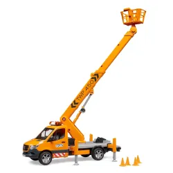 Žaislinis BRUDER MB Sprinter keltuvas su šviesos ir garso signalais 02679